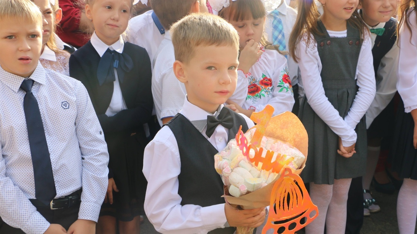 День знаний 2018: начался новый учебный год для школьников Попаснянщины