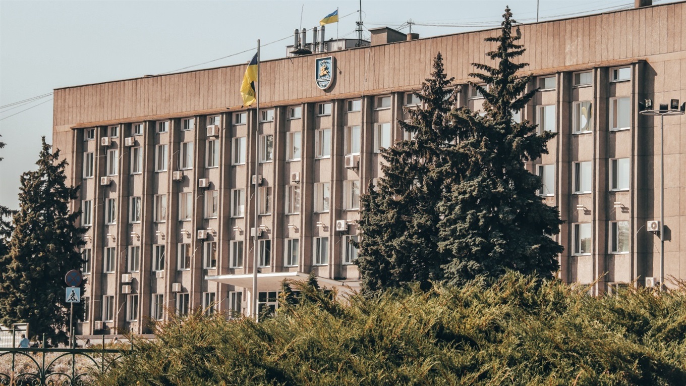 Перші результати місцевих виборів: трійка лідерів на посаду мера Нікополя