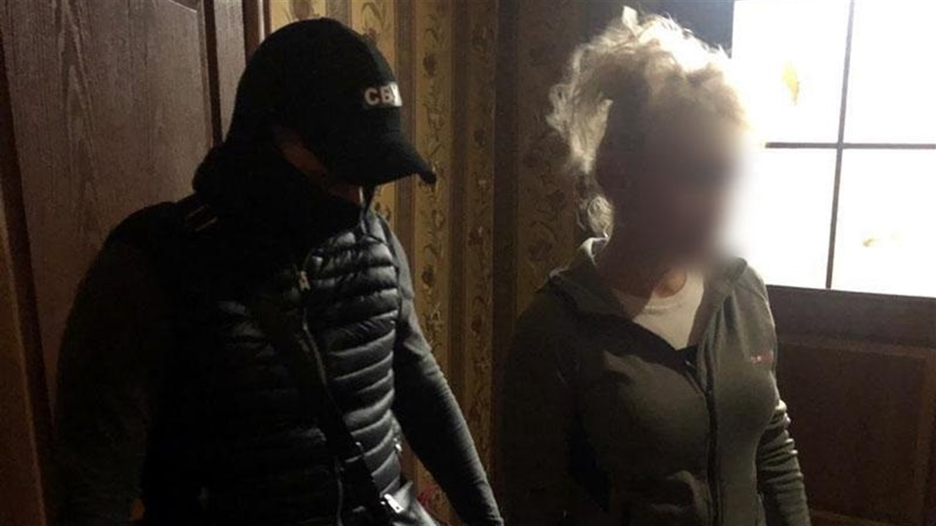 У Волноваському районі затримали жінку, яка замовила вбивство свого чоловіка 