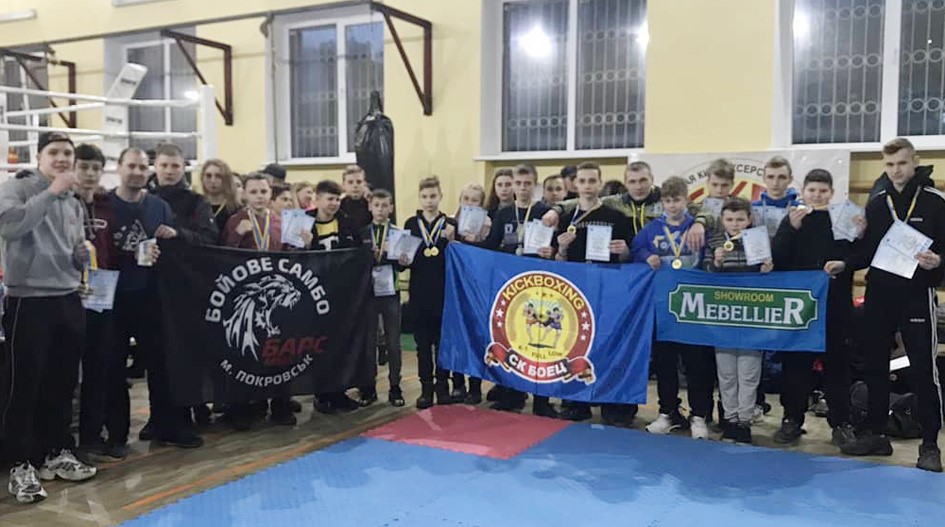 Кікбоксери Покровська привезли з чемпіонату майже 70 медалей 
