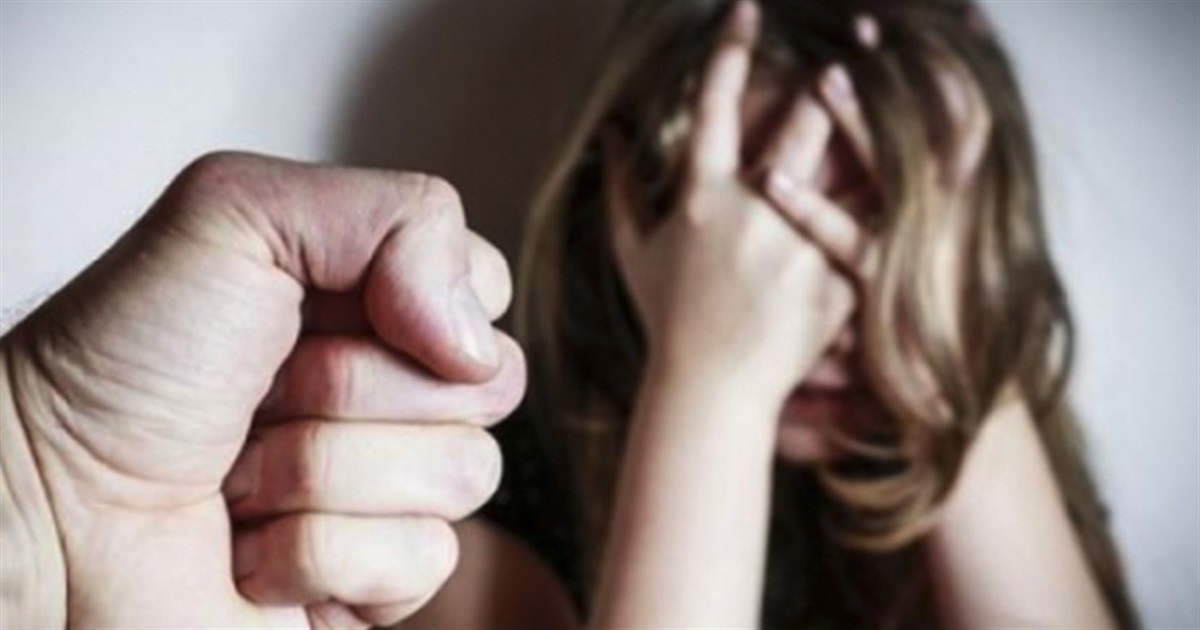 У Хмельницькій області жінка побила неповнолітню: суд призначив штраф