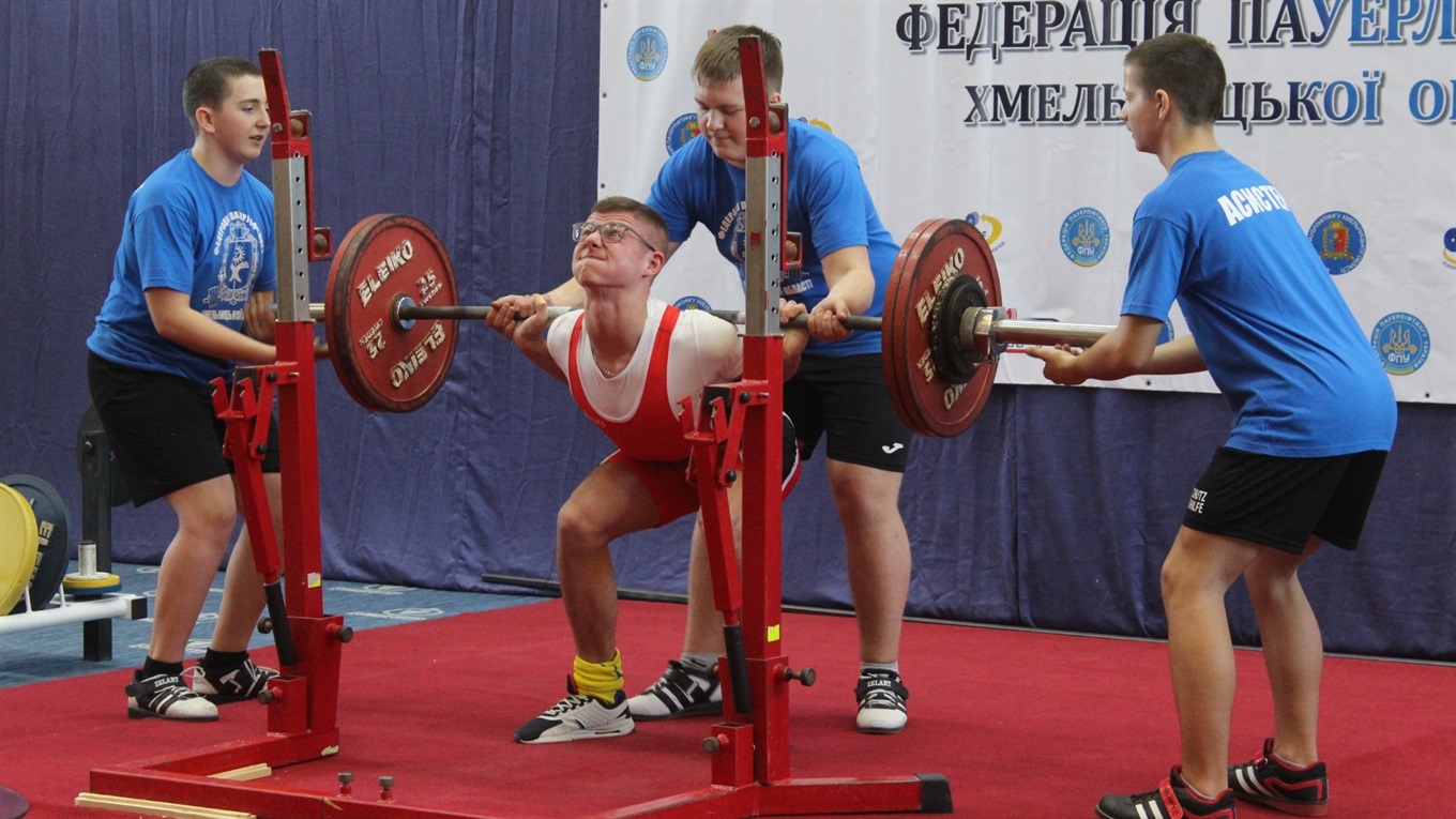 У Городку стартував Чемпіонат області з пауерліфтингу