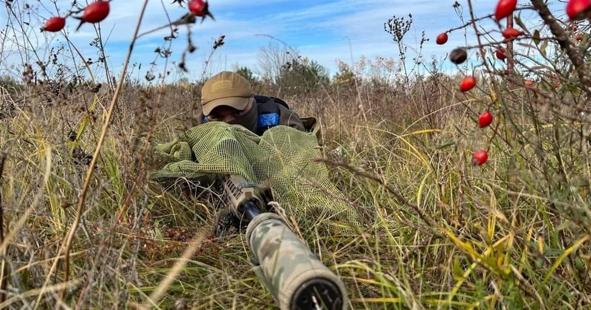 ЗСУ вдарили по базі окупантів, росіяни мінують берегову лінію Дніпра: хроніка 25 жовтня