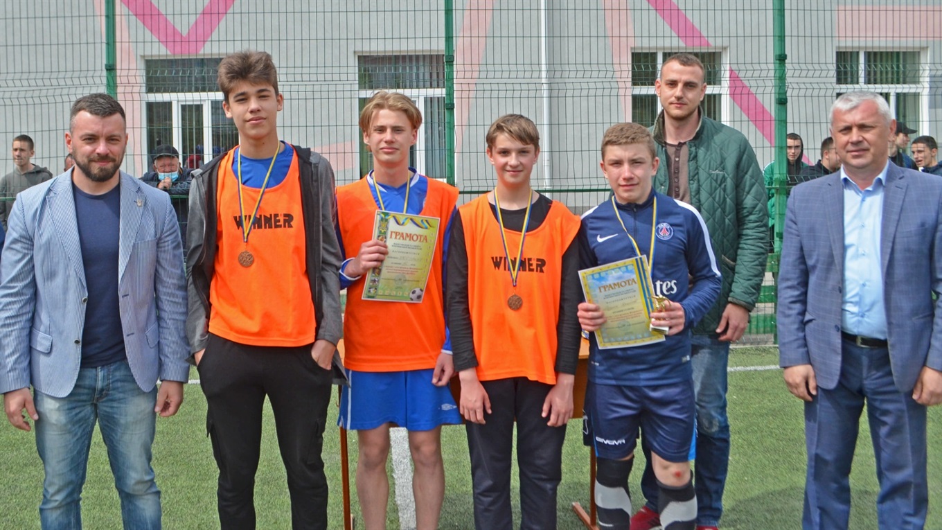 Другий рік поспіль команда школи №4 виборює перемогу у чемпіонаті Жмеринки з мініфутболу