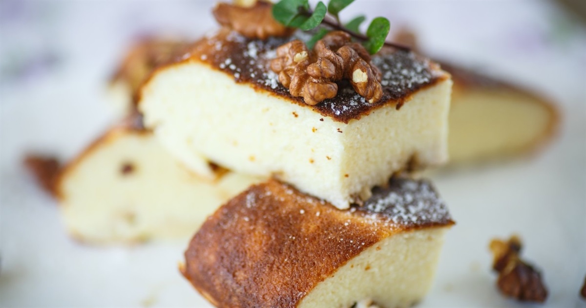 Три рецепти ніжного манника: традиційний, шоколадний та лимонний