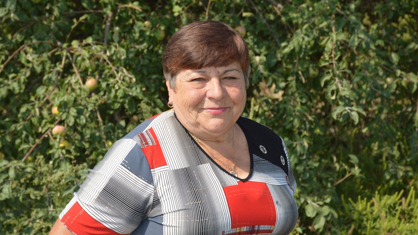 «Ансамбль — моє спасіння від самотності». 68-річна сватівчанка знає чим зайнятися на пенсії