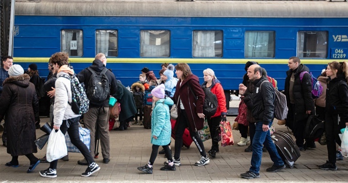 Виплати ВПО. Уряд продовжив допомогу на проживання і розширив підтримку дітей — деталі