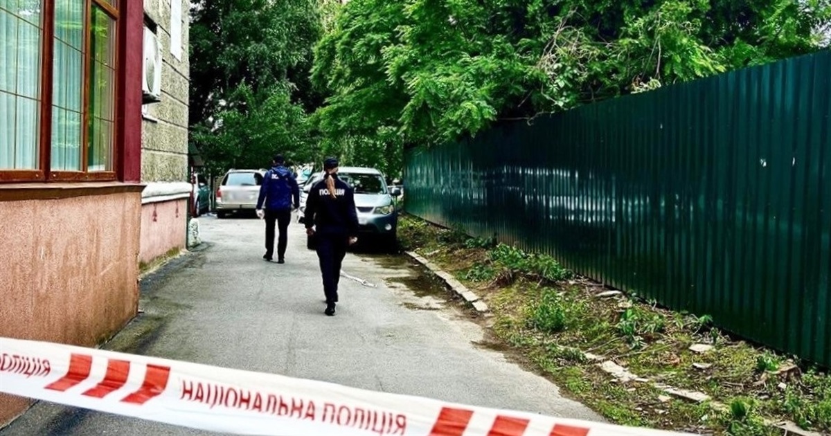 Добивав ногами, поки не припинив подавати ознак життя: підозрюваного у вбивстві взяли під варту