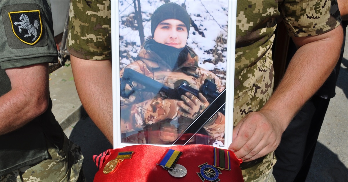 У Нагірянці біля героїв-упівців схоронили 24-річного бійця 3-ї штурмової Кляштофорського Володимира