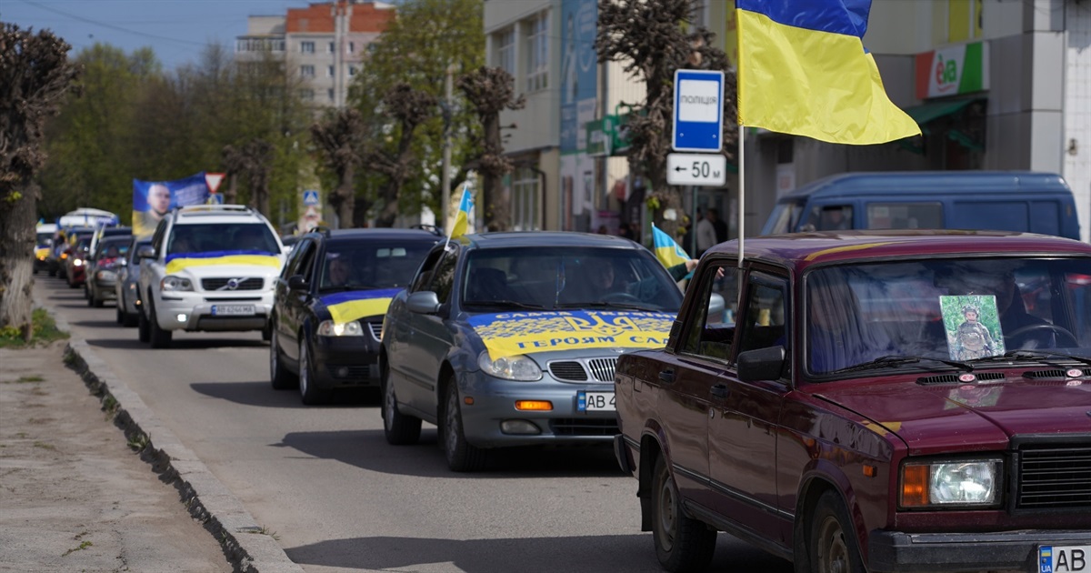 У Барі відбулася щомісячна акція на підтримку безвісти зниклих і полонених захисників