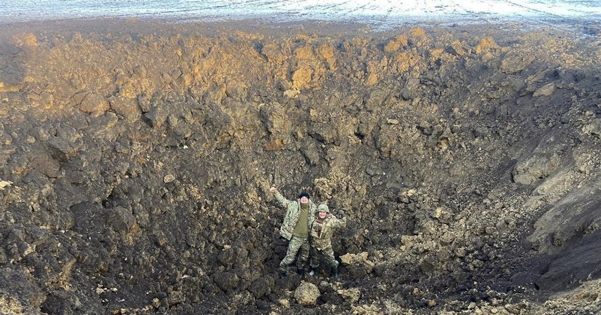 Вибухотехніки знешкодили бойову частину російської ракети Х-101, яка впала на Житомирщині