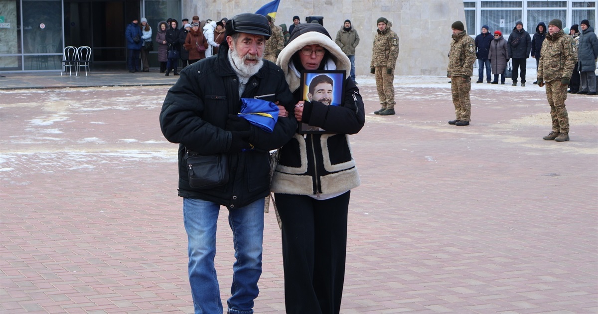 У Південноукраїнську попрощалися з 37-річним солдатом Антоном Дорощенком