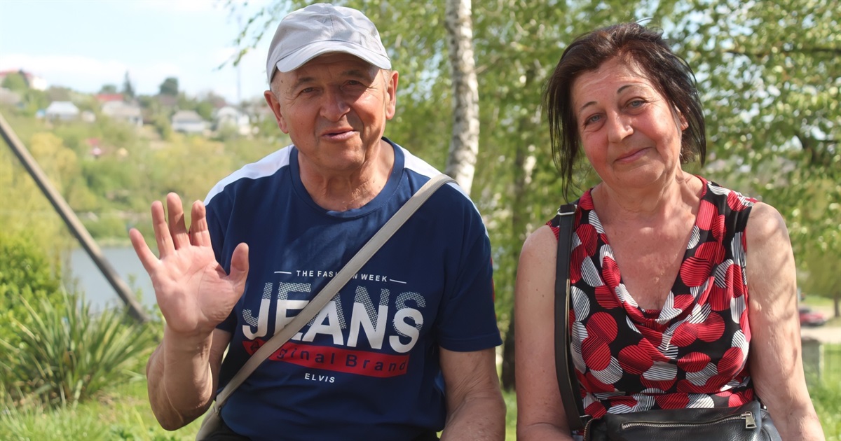 «Дорогою дивилася, як палає моє рідне місто». Історія сусідів по дачі з Сєвєродонецька