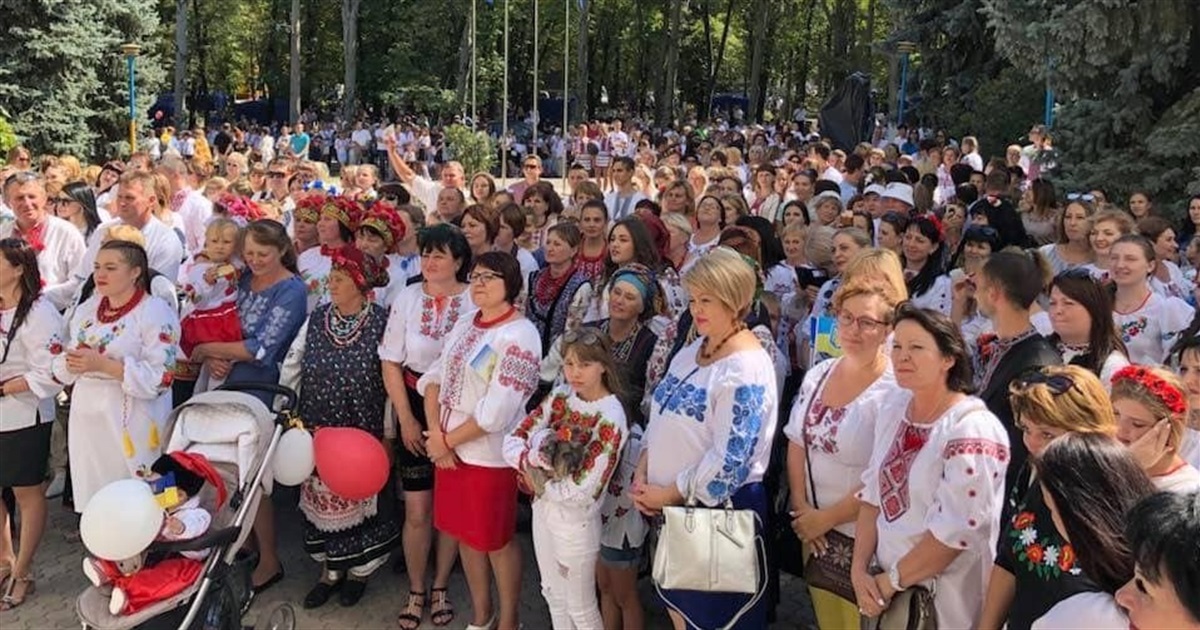 Як вишиванка об’єднує волновасьців: Фото