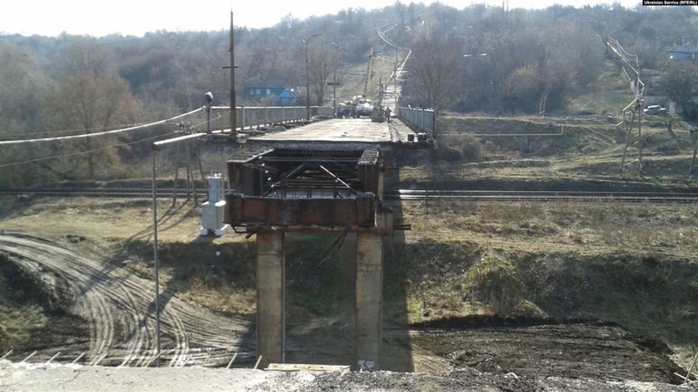 Оккупанты расстреляли за кражу брюк. Как в освобожденных городах расследуют военные преступления