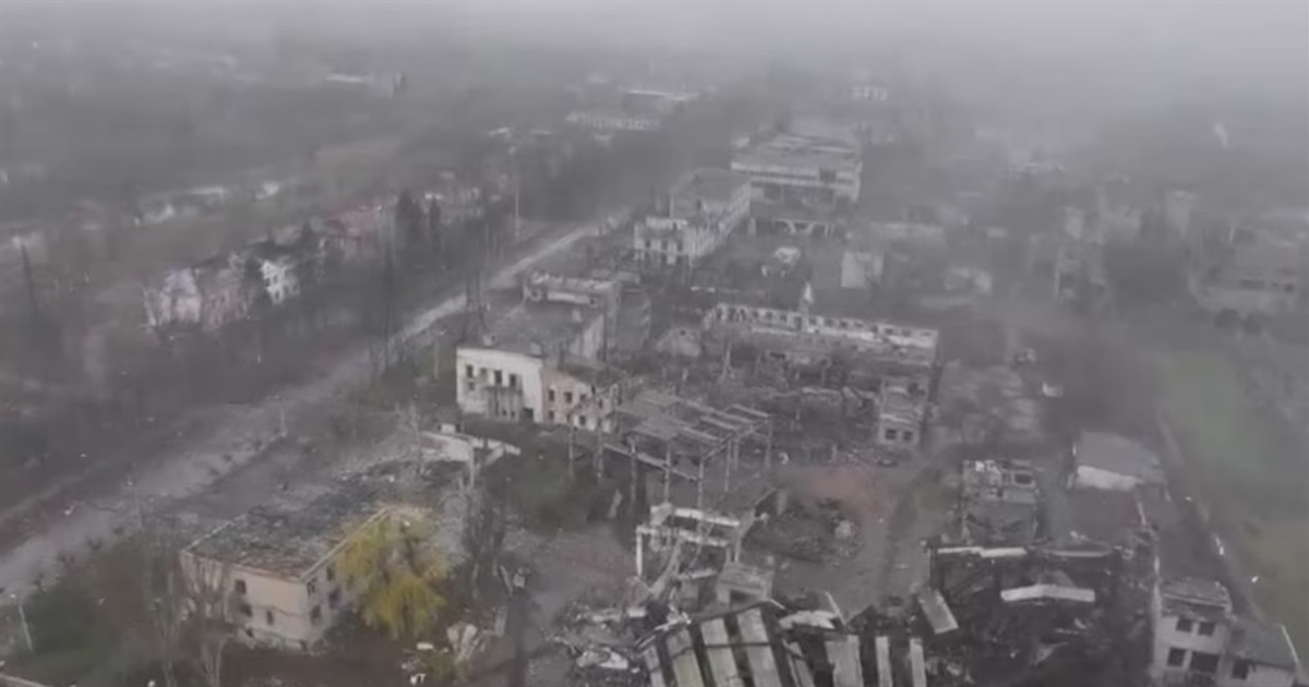 Пілоти, техніка, комендатура — окупанти розгорнули військову базу у Мирнограді. Що відомо