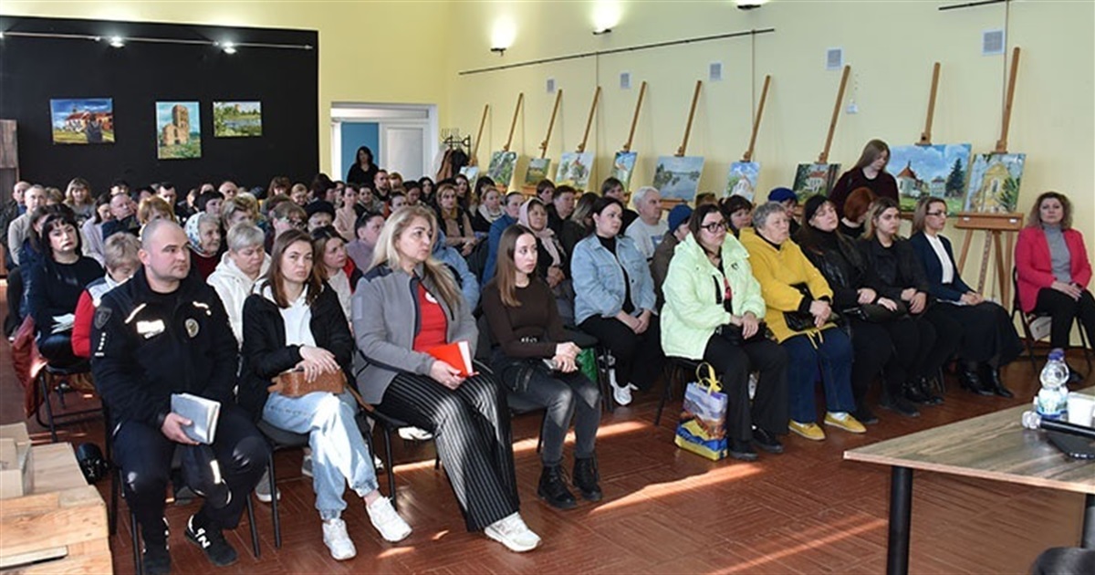 Новини воєнного часу. Старокостянтинівщина. Змагання, обласна премія, зустріч та презентація