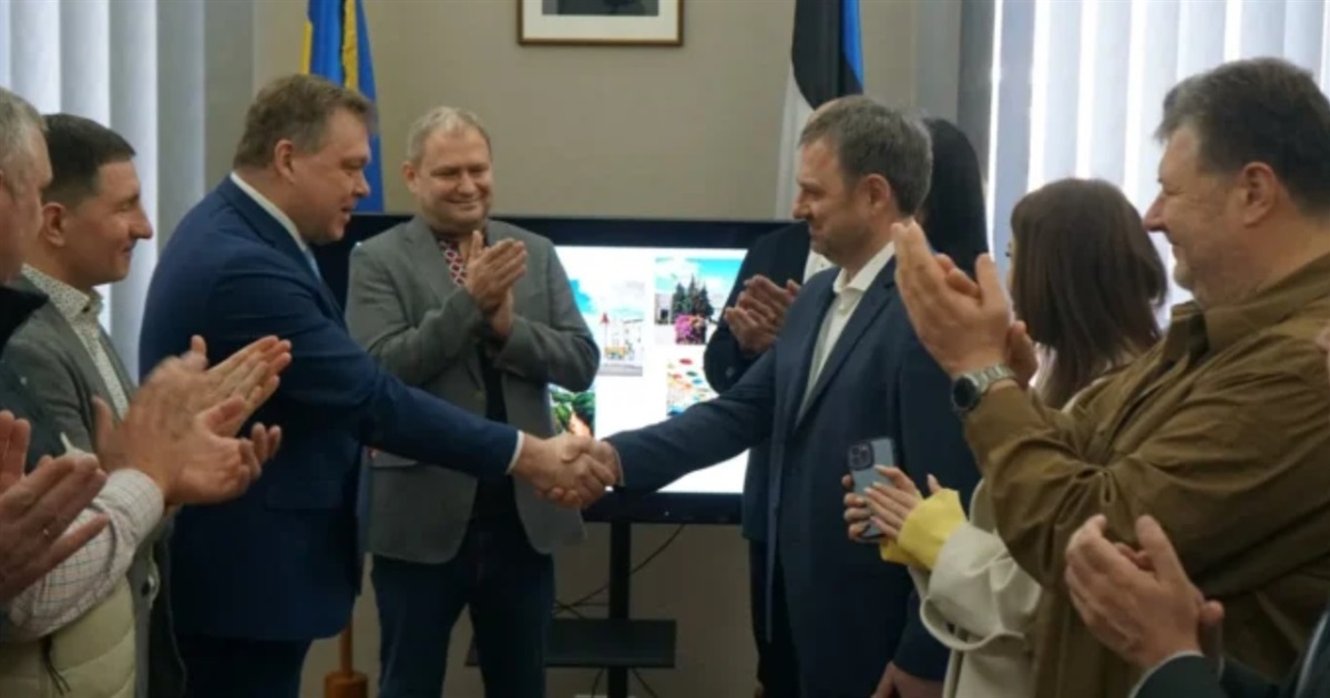 Звягелянин Микола Сиченко став почесним консулом Естонії в Житомирській області: деталі