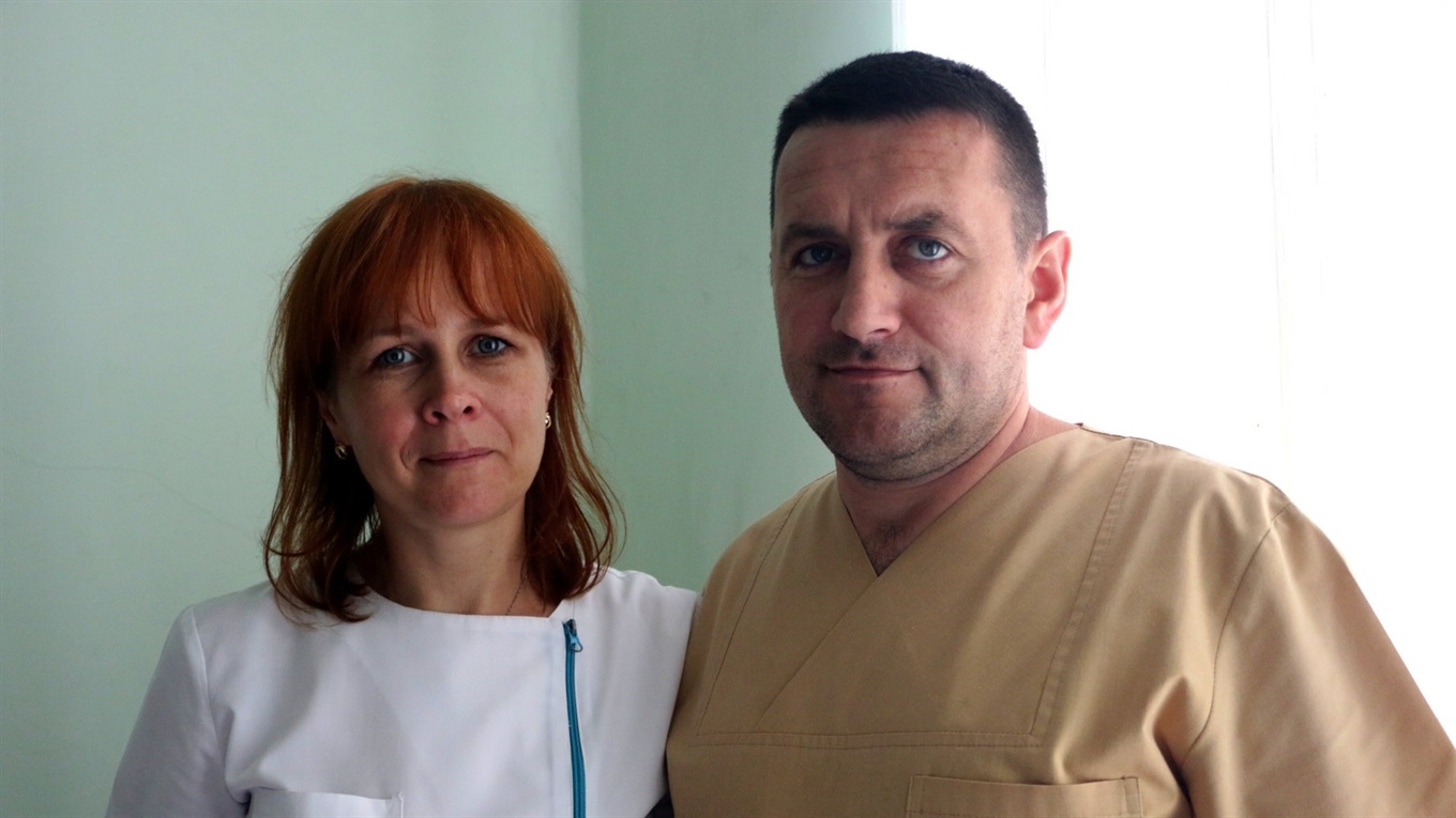 Сім'я лікарів подолала майже півтори тисячі кілометрів, щоб працювати в Попасній 