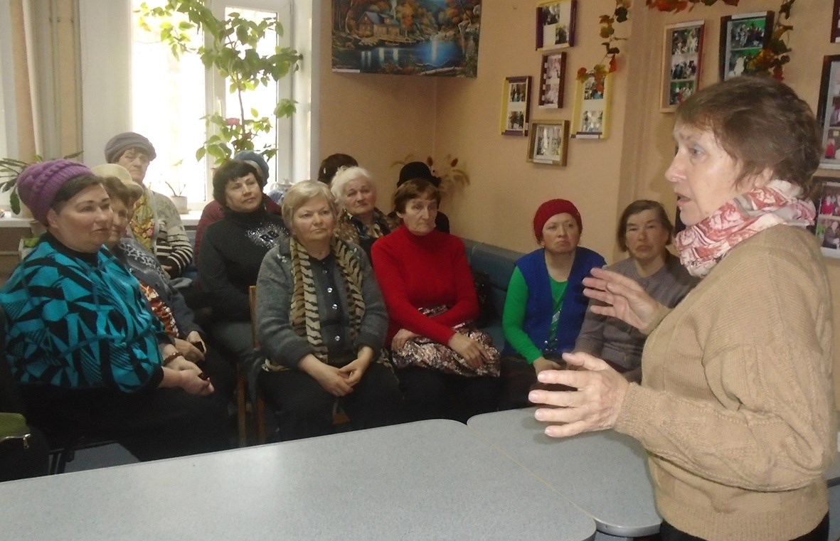 Медики спілкувались з людьми «золотого віку»