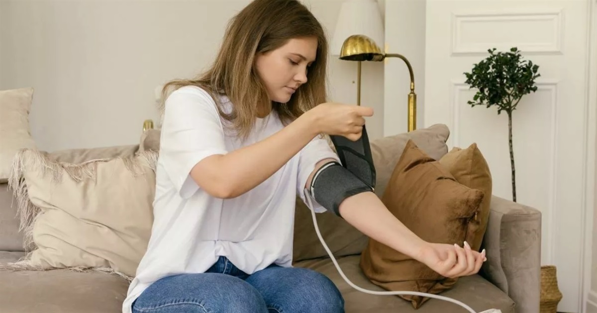 Як правильно вимірювати артеріальний тиск у домашніх умовах: покрокова інструкція