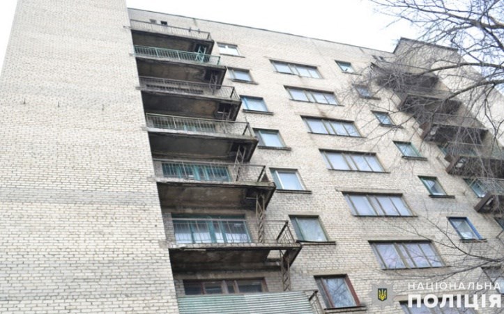 Покровські поліцейські встановлюють обставини загибелі студентки