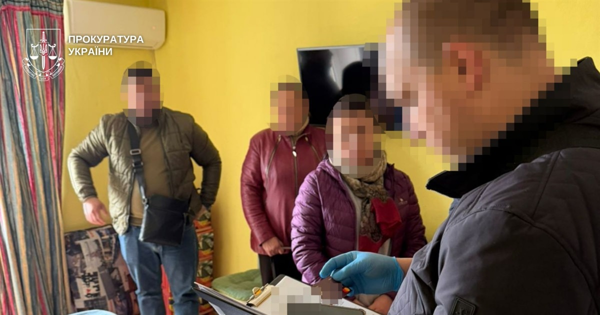 У Києві затримали жінку. Її підприємство заробило 630 тисяч грн на ремонті “будинку уряду ЛНР”