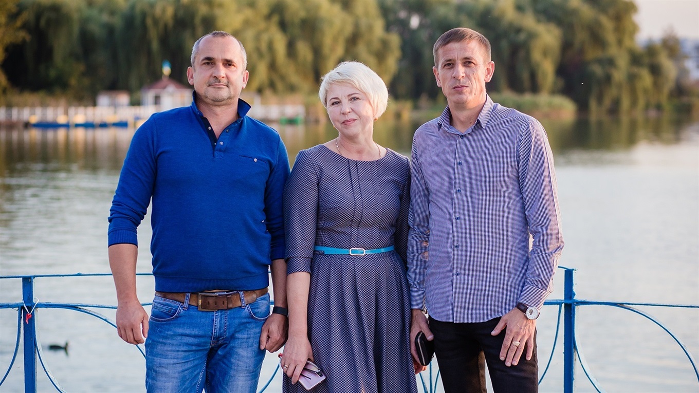 ЗЕ-місцеві: «Ми готові служити Вараському району». Представлення кандидатів та їх програми