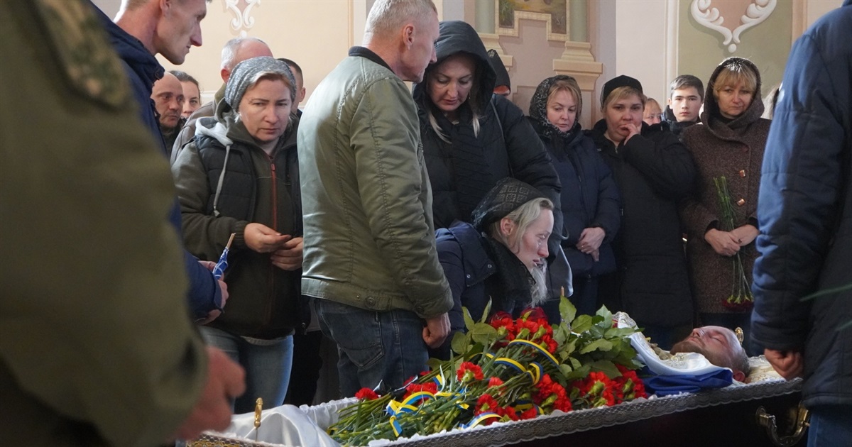 На Переяславщині попрощались із воїном Олексієм Цупилом. Він загинув під Бахмутом