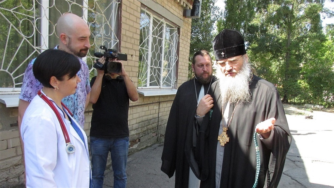 «Мы дарим детскую кроватку, но пусть она лучше пустует!»