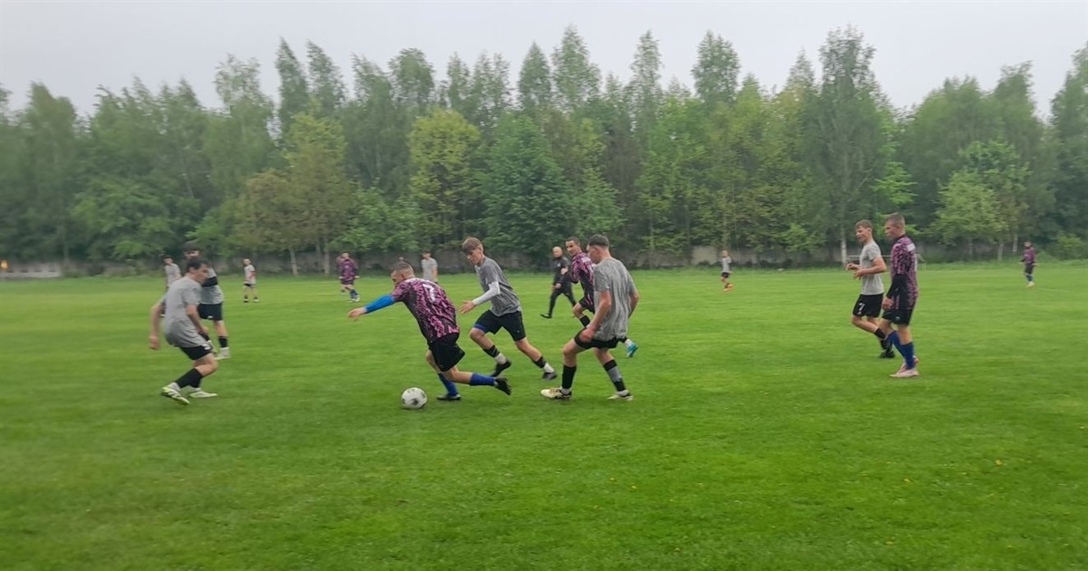 Футбол: команда ДЮКФП Звягель Ю-16 і Овруч зіграли внічию у чемпіонаті Житомирщини