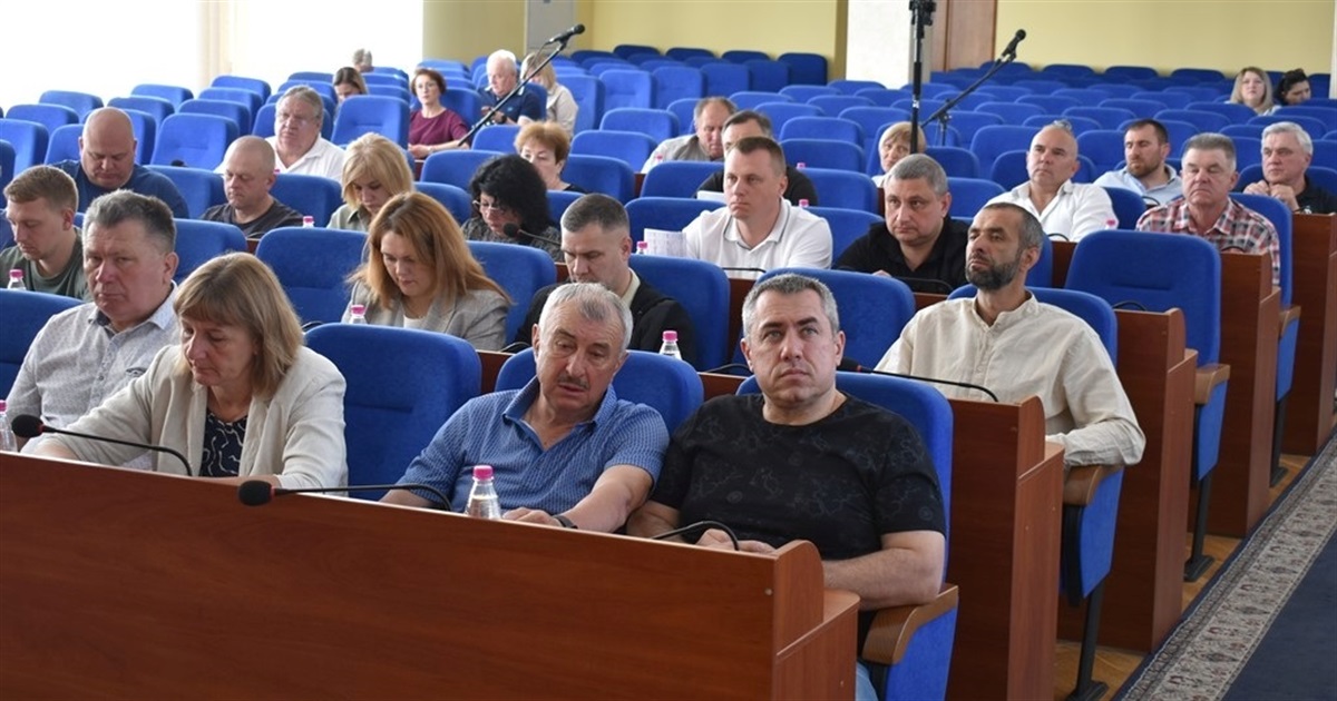 Які рішення ухвалили депутати на черговому засіданні сесії міської ради у Звягелі: деталі