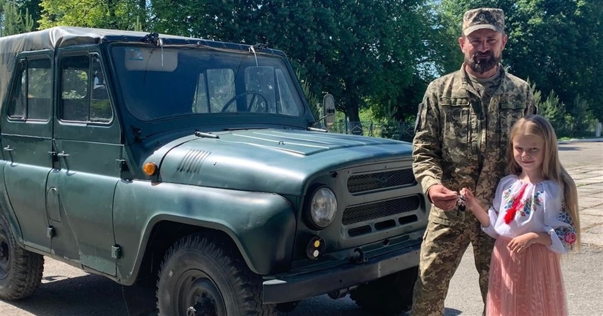 Мешканець Білобожницької громади, що на Чортківщині, передав власний УАЗ для місцевої тероборони