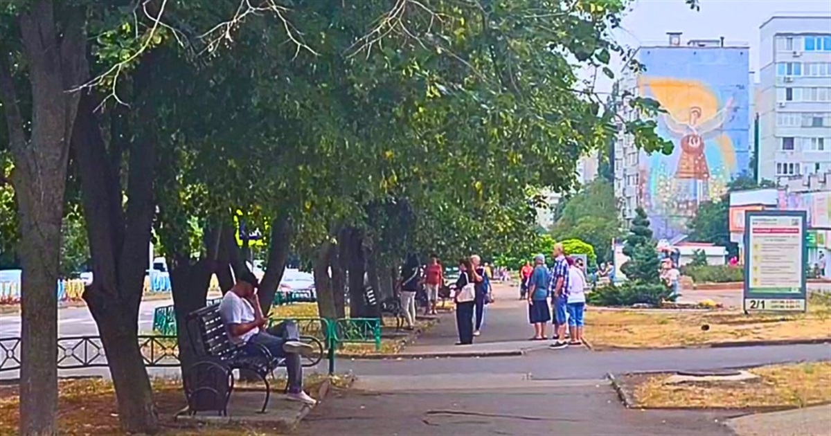Хвилина мовчання. Чому Львів зупиняється, а Південноукраїнськ – ні?