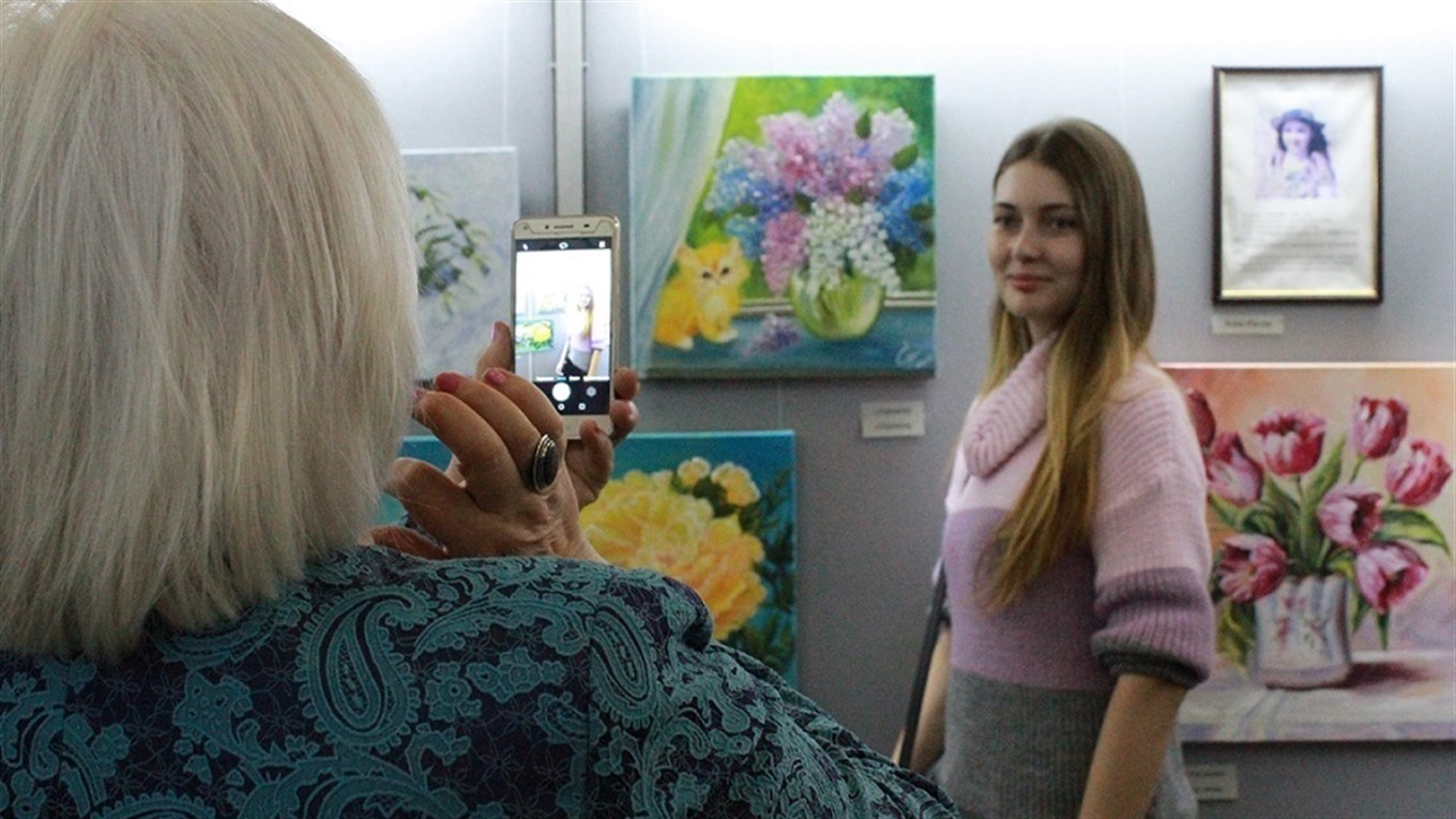 К ним пришло вдохновение: чья выставка открылась в мелитопольском музее