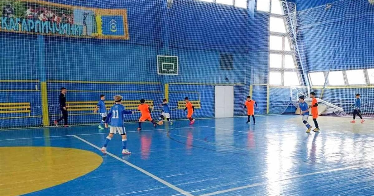 Відкритий турнір Кагарлицької МТГ з футзалу: змагалося 6 команд із юними гравцями