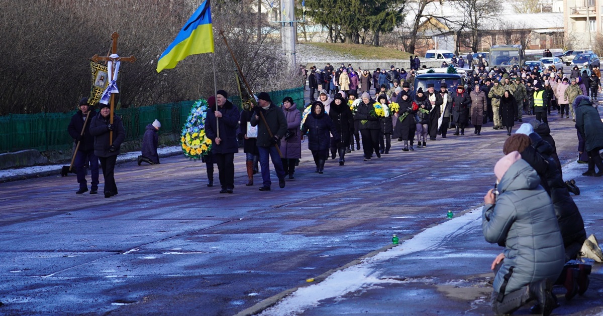 Батько похоронив уже другу дитину. Війна забрала життя Михайла Коцура із Городоччини