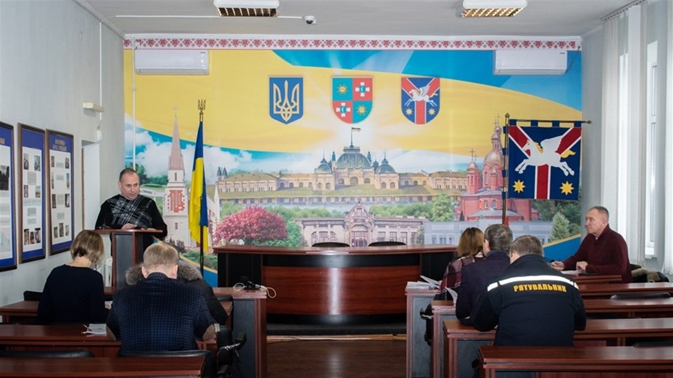 Депутати міської ради вивчають проекти рішень: підготовка до бюджетної сесії