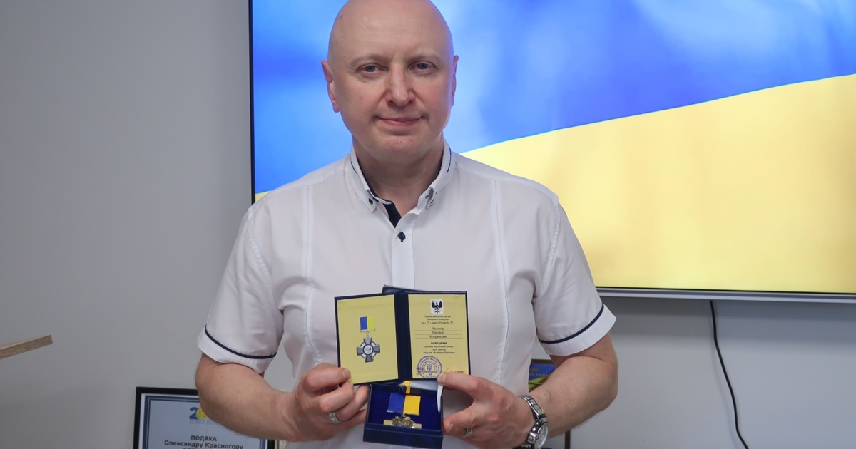 Троє чернігівських спілчан-волонтерів нагороджені медаллю «За оборону Чернігова»