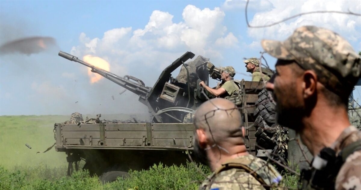 Як зенітники "тридцятки" полюють на "Ланцети" під Бахмутом