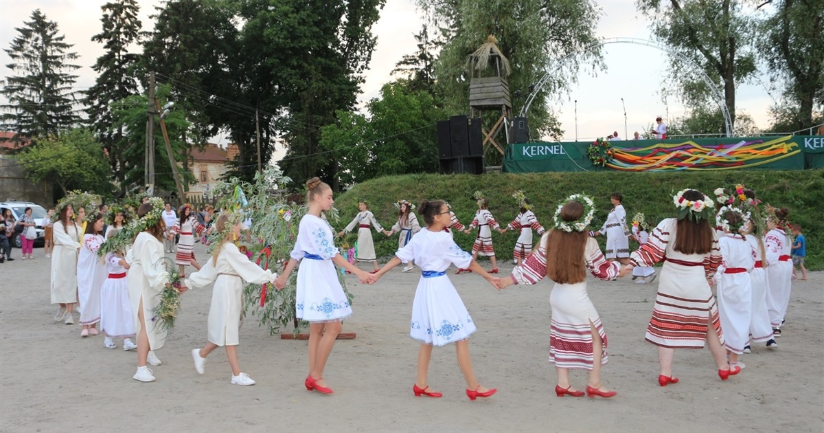 Старокостянтинівців запрошують на фольклорне дійство "Традиції купальського свята"