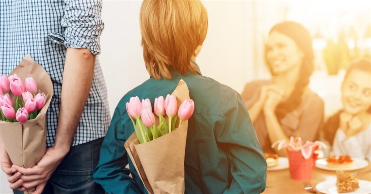 Для тих, хто готується в останній момент: варіанти подарунків та привітань жінок з 8 Березня