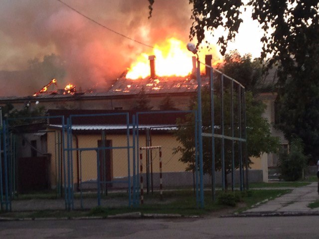 В Покровске горел "Мир" 