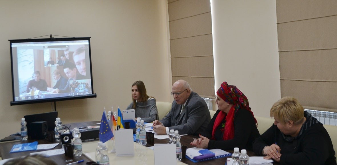  Дніпро і Покровськ з’єднав скайп-міст