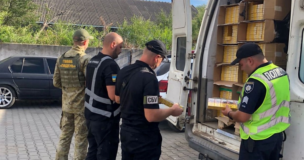 Измаильские пограничники обнаружили контрабанду из 12 тысяч пачек сигарет на полмиллиона гривен