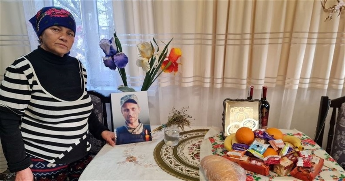 Матері на Житомирщині з фронту привезли тіло не її сина