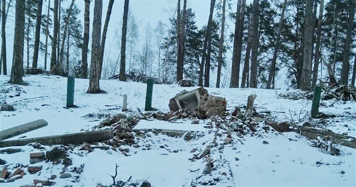 Зруйнована «Скорботна мати». У Холмах потребує відновлення пам`ятник на братській могилі