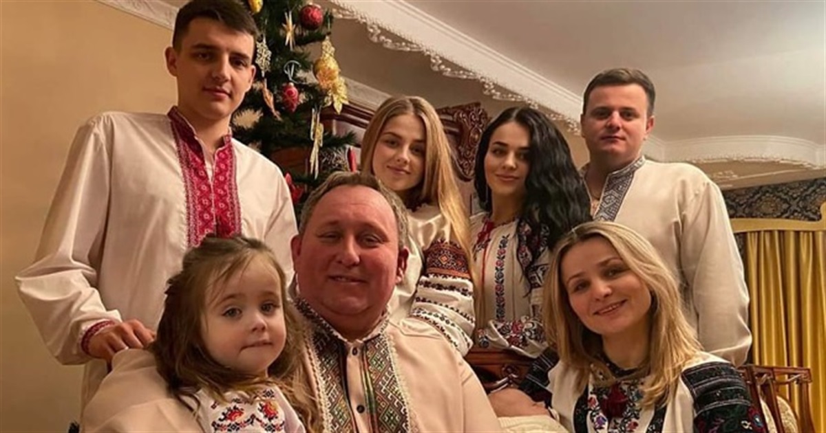 Отець Ігор Лесюк, що служить на Чортківщині 28 років: «Родина – крок від роду й до народу»