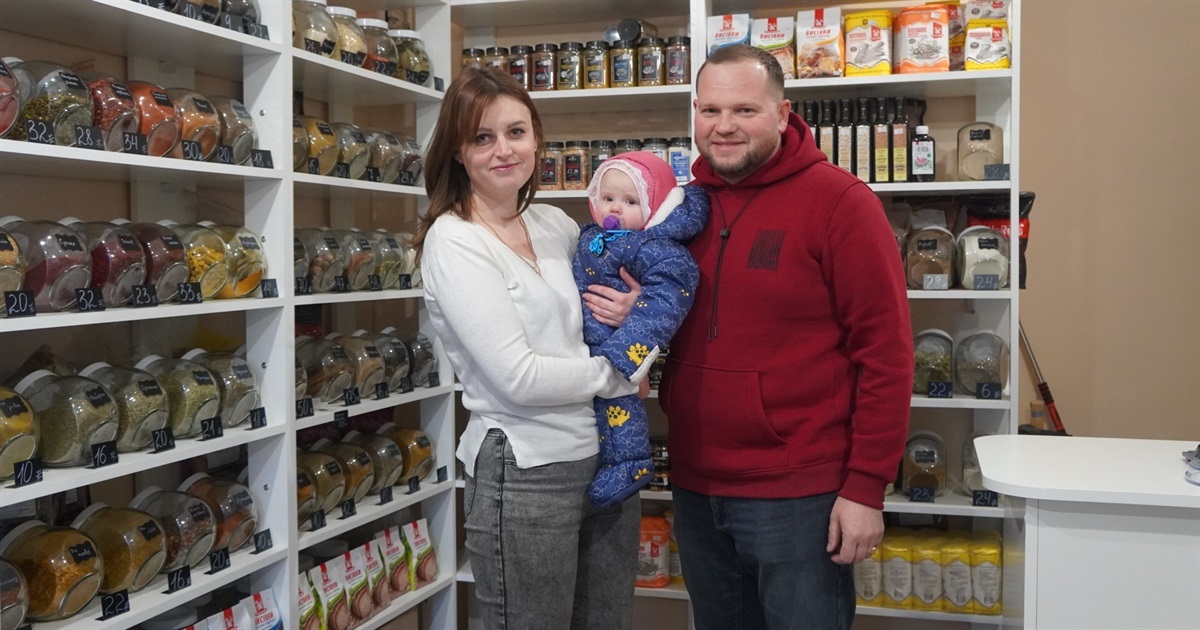 "Ми відмовилися продавати російське": переселенці з Херсонщини відновили свій бізнес у Переяславі