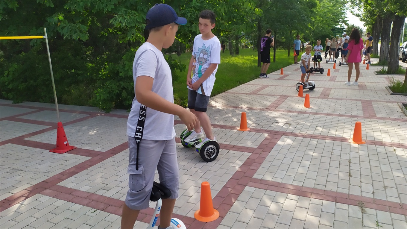 В Измаиле дети гоняли на гиробордах и получали призы (видео)